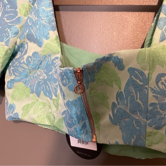 Nookie Solana Crop Top & Skirt Set in Mint & Blue beach pictures - Picture 8 of 10